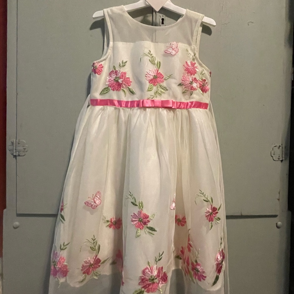 Lot of 3 girls dresses